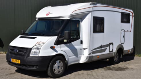 Luxe camper met alle voorzieningen