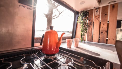 Pablo – Fire brigade bus & sturdy camper for your next adventure
