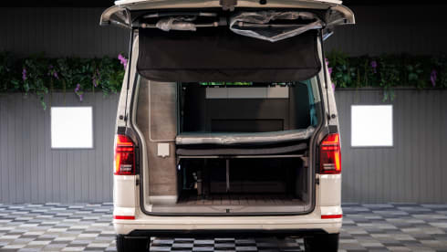 Luxury Camper – Volkswagen California Ocean automaat met 4 slaapplaatsen, 201 pk, 4Motion camper (2024)