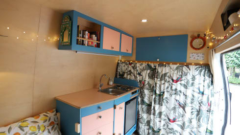 Transie – 2p Ford camper from 2006