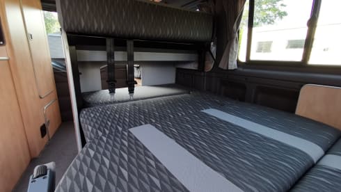 Nugget – 4p Ford campervan from 2005