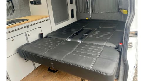 Rosie – Rosie - Adventure Ready - Fully Insured - 4 Berth - Dog Friendly 