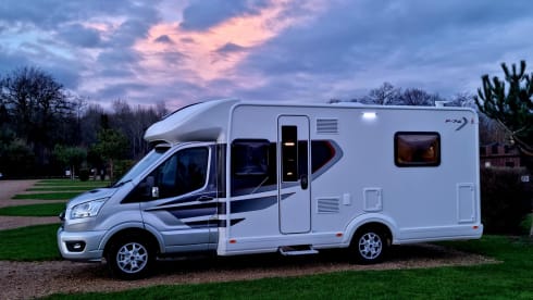 Autotrail F74 2023 – Luxury 4 berth Motorhome 