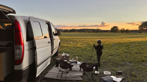 Franz Ferdinand – Beautiful compact 4x4 Camper