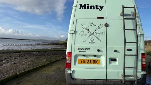 Minty  – Autobus Ford 2 couchettes de 2012