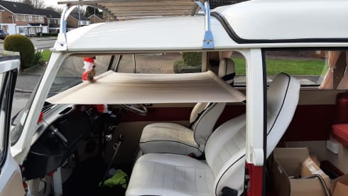 Poppy – Camper Volkswagen a 2 posti letto del 1971