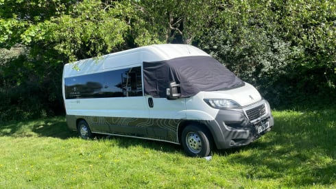 The Wondering Boxer – 3 berth 2016 Peugeot Boxer campervan.