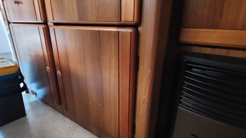 EvEn – Comfortable camper with 7 travel places and 7 sleeping places,