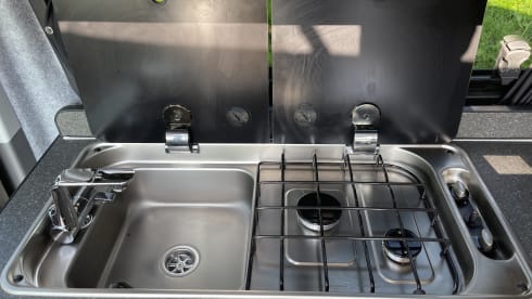 Ruby – 4 Berth T6! CarPlay/Cruise Control/Kitchen
