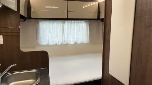 4 person camper (Alcove) l Fiat XGO Dynamic 20 from 2019