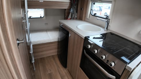 6 berth Swift alcove from 2017