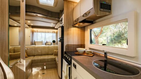 Benny – Stunning 4 Berth Benimar integrated from 2021 Auto