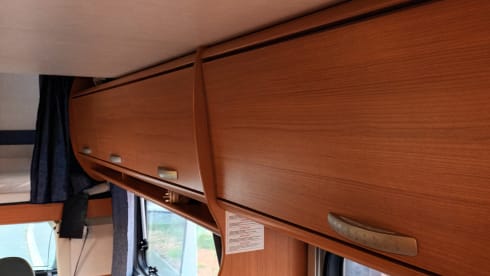 Ford Alkoven mit 7 Schlafplätzen von 2007