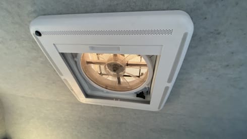 Hobby 595 alcove for 4/5 people