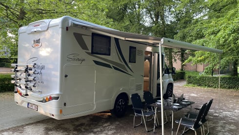 Queen McLouis – 5p McLouis semi-integrated uit 2023