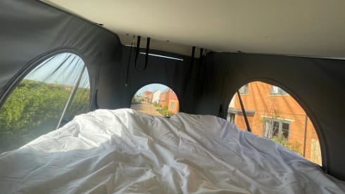 Frida  – Dreamer 55UP large campervan