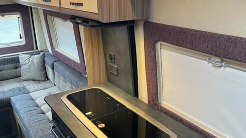 Abbey – Luxury 2 berth Motorhome
