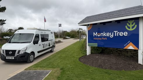Gala – 4 berth Nissan bus from 2016