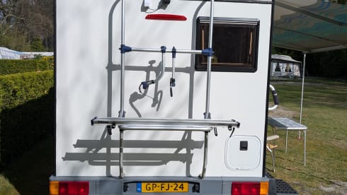 Gouwe Ouwe! – Retro, comfortable, spacious inside and compact outside.