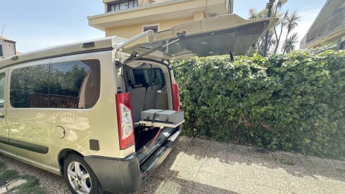 Good Wave - Adventure Vehicle