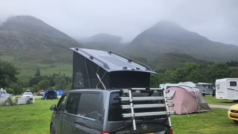 Home on wheels – 4 berth Volkswagen campervan from 2016