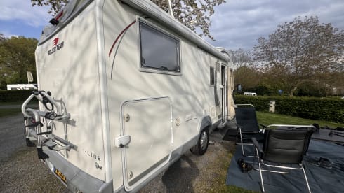 Integral 4 person camper super luxury 