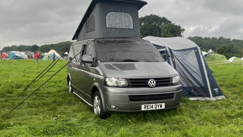 Jude – 4 berth Volkswagen LWB Campervan 2014 New Conversion 