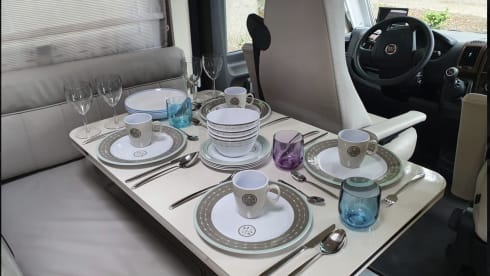 Pak de Sleutels, Niet de Grenzen