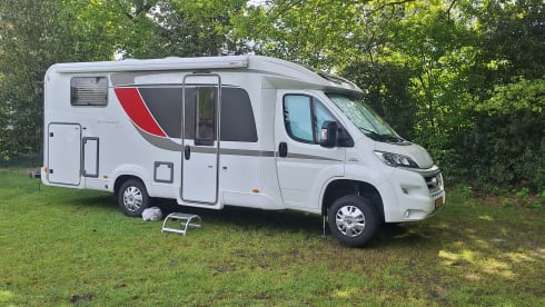 2p Fiat semi-integrated uit 2015