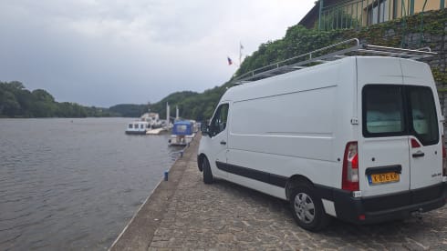 Off-grid self-built camper van from 2014