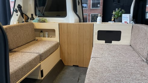 VW ID.Buzz (blue/white) eVentje