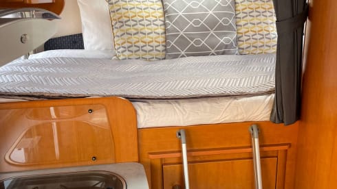 Titch  – Our Cosy 3-berth LHC Motorhome