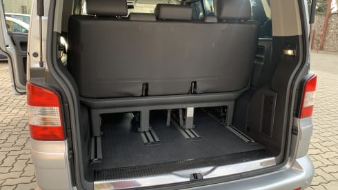 VW MULTIVAN 7 POSTI con LETTO e RISCALDAMENTO AUTONOMO 
