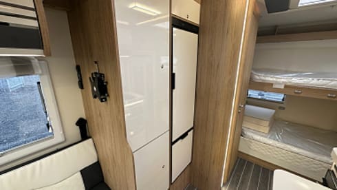 Tranquil – 6 berth Autoroller Luxury 707 Auto Brand new from 2025