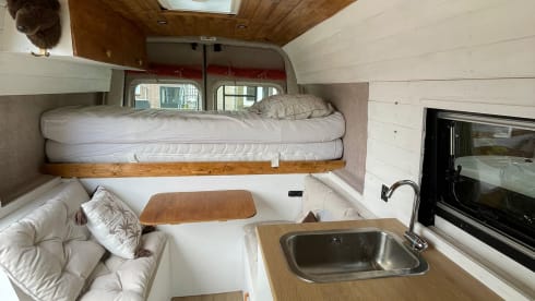 uswiththebus – 2-seater Renault bus from 2012