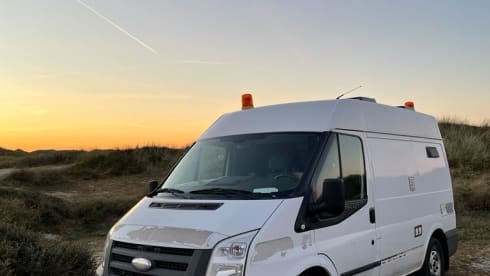 La luz – LA LUZ – Gemütlicher Ford Transit