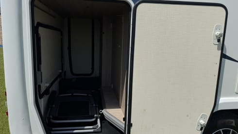 Geräumiges Wohnmobil mit 4 Schlafplätzen – unter 7 m
