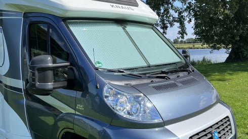4p Knaus semi-integrated from 2014