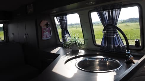 Eddie – 2p Volkswagen campervan from 1984