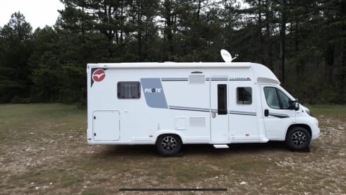 Fami’libre – Very comfortable and new motorhome