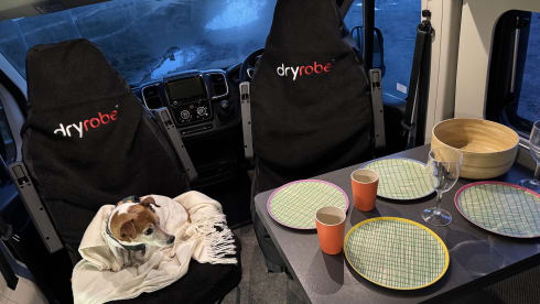 Arkoo – Year-round, off grid, 4/2 berth home from home