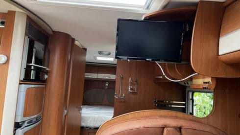 De Camper – Pilote semi-integrated (3 persons)