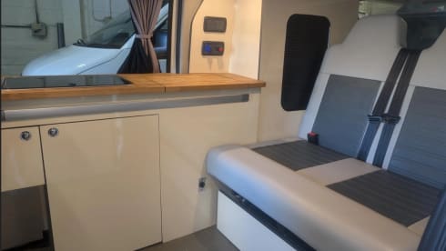 Serena – Camping-car Nissan Serena 2 places à partir de 2022