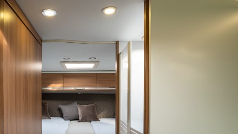 5p Adria Mobil semi-integrated from 2021