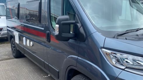 Horus Sun Seeker – Rimor Lux 4 berth Camper
