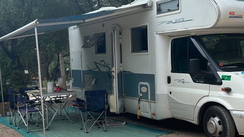CAMPER MANSARDATO IDEALE PER FAMIGLIE