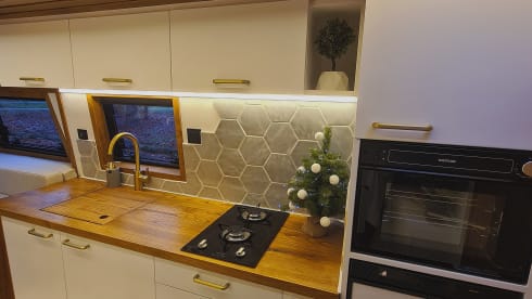 Luxe buscamper 2p – 2p Renault bus from 2019