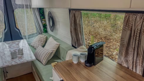 Very Spacious Luxury Off-Grid Camper – Freedom, Comfort & Adventure on Wheels!