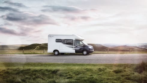 Neo – Brand New Autotrail F62 - 4 Berth
