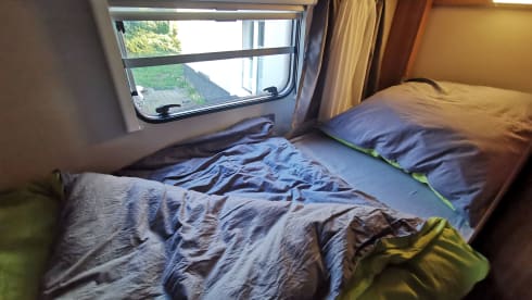 Weinsberg Familien-Mobil 6x Sitz & Schlaf, Klimaanlage, Gefrierfach